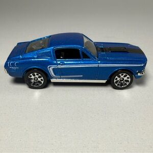 1968 Ford Mustang Cobra Die-Cast 1:64